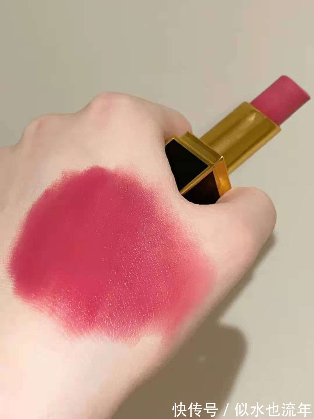 花钰|今年超流行的这几只口红色号,颜色好看凸显唇型,充满了治愈感