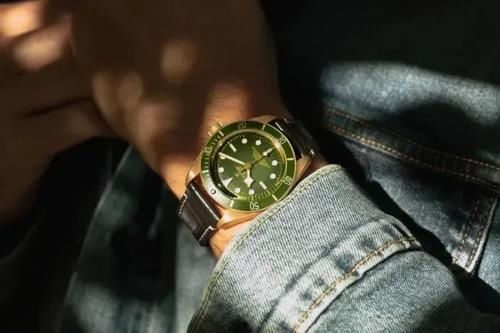逢绿必火？绿色腕表究竟有什么魔力！