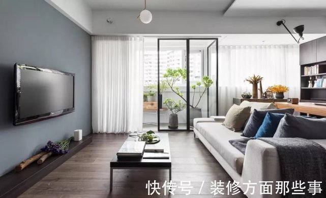 爱花|93㎡现代简约,阳台的清新,透过玻璃充满了全屋!