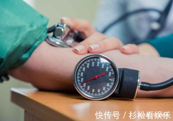 正常值|60岁后血糖正常值为多少如何降低血糖危害,这些应了解