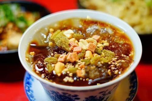 我们国人“吃到腻”的美食,在外国却成为奢侈品,起名雨滴蛋糕