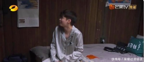 杨紫 明星开拖拉机犁地!《向往5》播放量破8.7亿,节目组请对人了