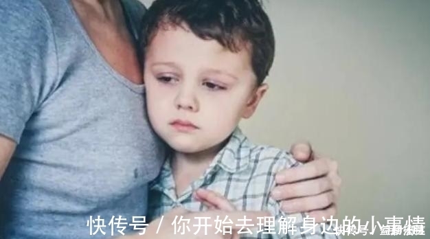 宝宝出生5天后紧握双拳离世，婆婆好奇掰开小手，宝妈泣不成声