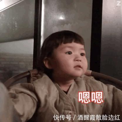 过了30岁的女人别总染棕色发色了,试试这4种颜色,超显白好看!