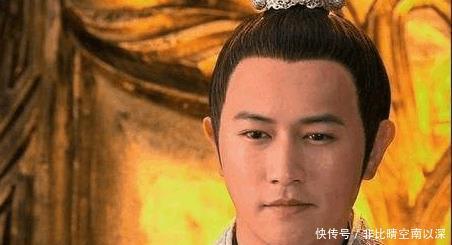 重金|宰相冤枉入狱, 重金求狱卒想办法, 狱卒送他五字, 竟救了他一命！