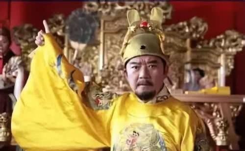 游街|洪武“南北榜”事件,52名进士皆来自南方,状元20天就被车裂