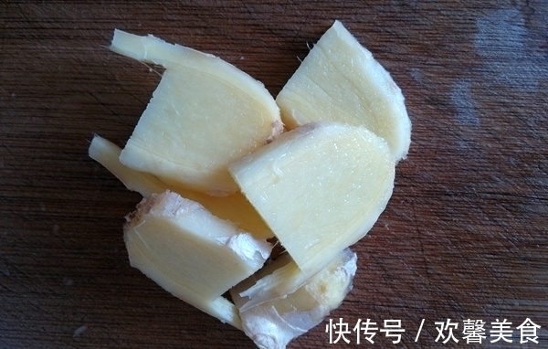 腊猪脚|白萝卜吃了几十年，如此搭配第一次，盐都不用，一出锅就招疯抢！