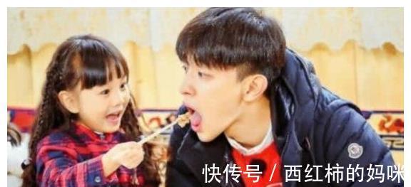 三胞胎|3胞胎孙女带奶奶逛街,画面让人笑喷,网友:赢得超高回头率!