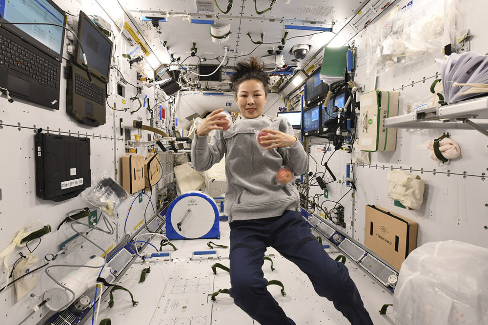 Chinese|Chinese taikonaut Wang Yaping’s space life