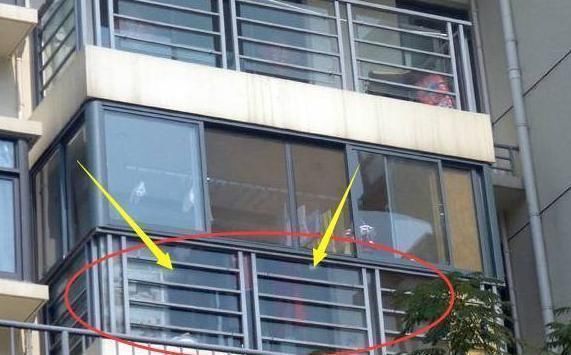 栏杆|越来越多人这么处理阳台原有的护栏,太聪明了,回家照着装