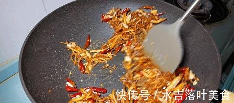 脂肪含量|才知道,鸡胸肉还可以这样炒,味道麻辣,口感焦香,越吃越想吃!