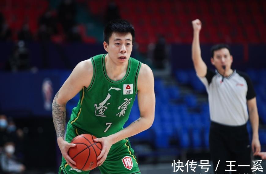冲冠|正式走人!辽宁男篮又清理一位小将,杨鸣为了冲冠不留情面