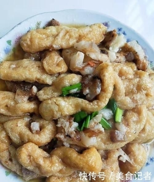 异黄酮|它是天然“黄体酮”,女人要多吃,皮肤粉嫩显年轻,40岁似少女