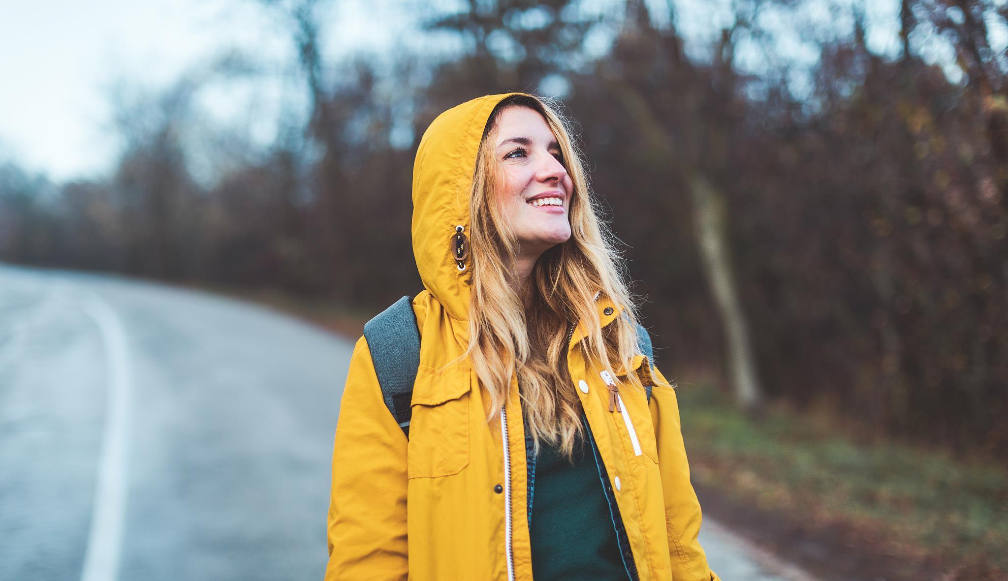 旺盛|雌性激素旺盛的女性有这几个特点,偏低时或要想办法维持激素平衡