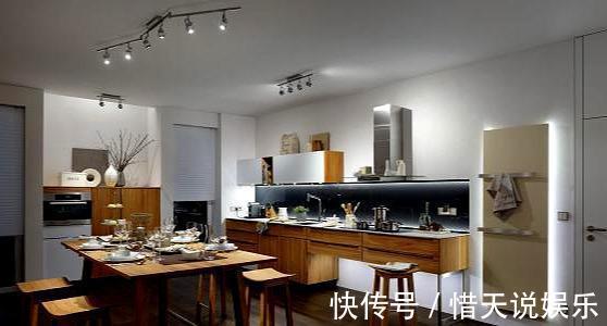 光线|家居装修避免灯光伤害,灯具选择3个原则,从视力健康的角度出发