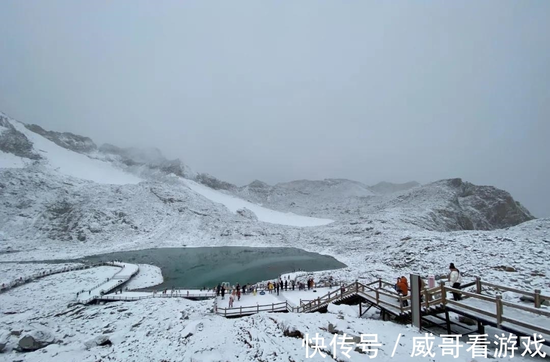 管制|今日，达古冰川下雪啦！雪+彩林=最美秋天！