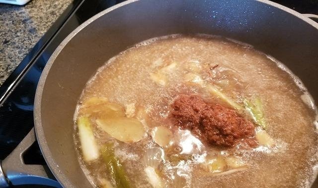 以后海鲜就这样吃，不油炸不清蒸，香气四溢，上桌连汤汁都不剩！