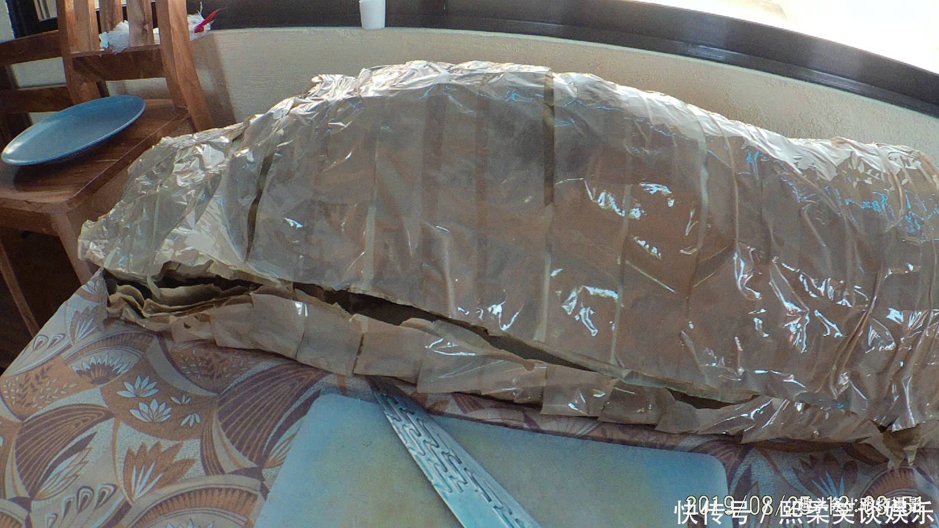 乳猪就|在菲律宾“二师兄”活不过一岁,就被烤着吃了,看着有点残忍