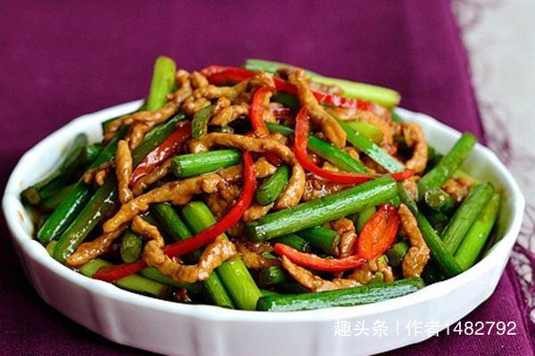 炒肉丝，别再放淀粉腌制了，大厨教你怎么做，炒出来的肉非常鲜嫩