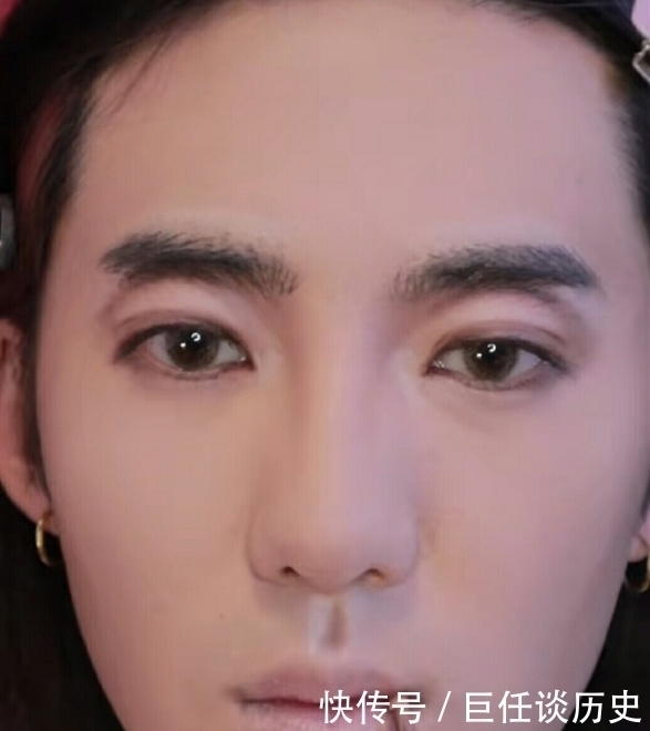 涂抹|大哥仿妆至尊宝,开始:皮肤状态不太好,看到最后:有那么几分神似!