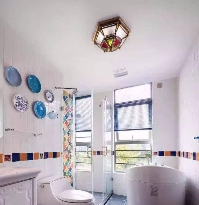 卫生间|卫生间安装地漏时,地板瓷砖就该这样贴,下水速度超快