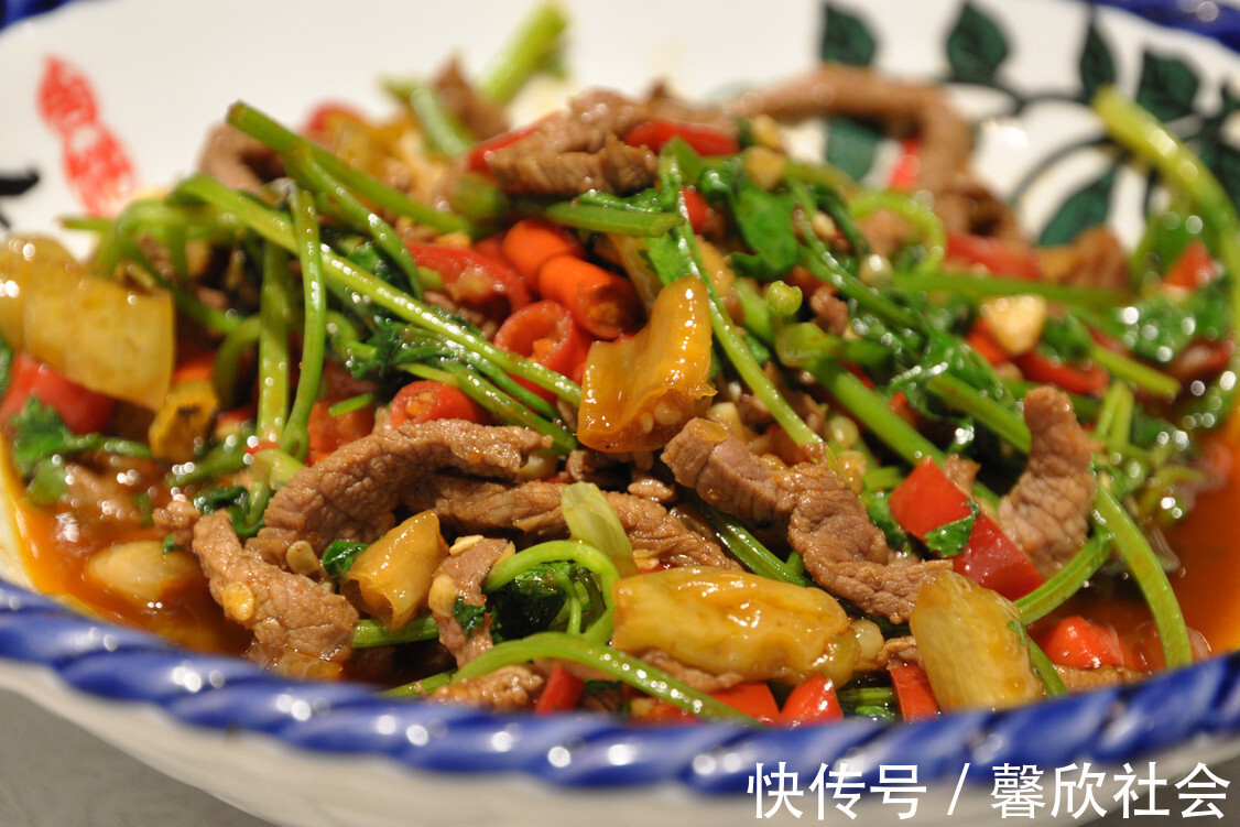 食用油|牛肉怎么腌制才嫩不要只会放生粉,教你一招,炒出来又嫩又滑