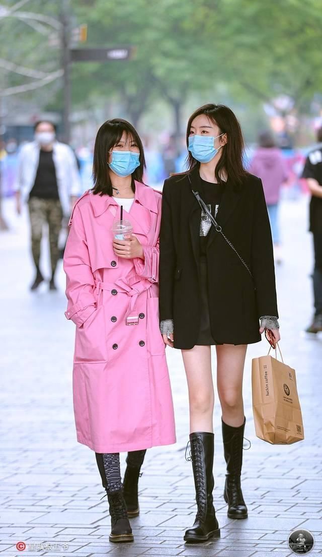 街拍大多数女孩子都喜欢的穿搭，时尚达人教你怎样搭配出大长腿