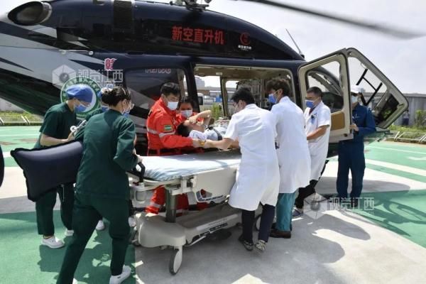 南大一附院|肝脏突发破裂!泰和直飞南昌上演生死时速