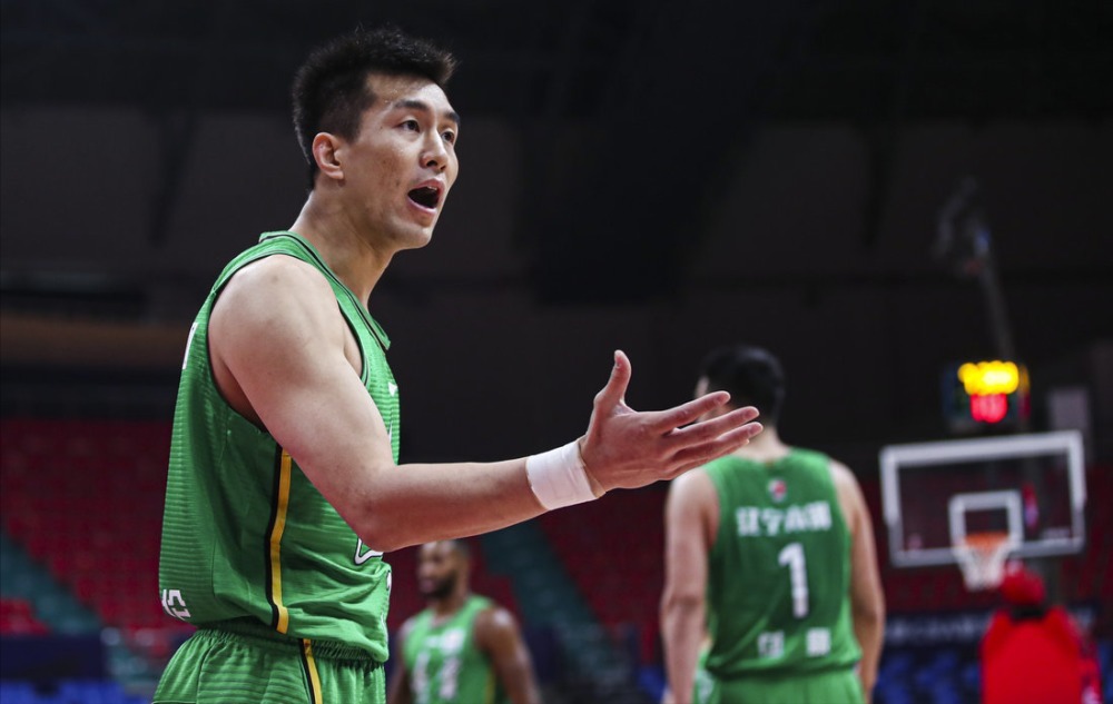cb9秒2技犯!郭艾伦太冤枉,CBA裁判让杨鸣不满,辽篮可以申诉了