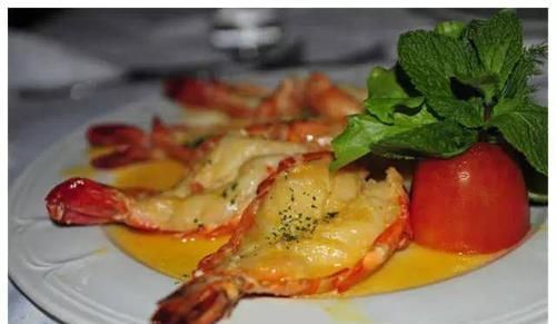 非洲人|非洲人穷得没饭吃中国吃货看下菜市场,他们只是缺厨师