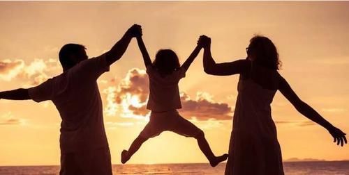 边角料|穷养的孩子会自卑?母亲给孩子买边角料蛋糕引热议,穷是原罪?