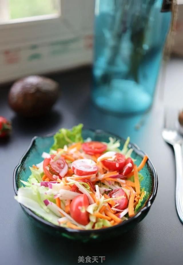 减肥瘦身吃什么送你8道清爽减脂沙拉，边吃边瘦不是梦哦