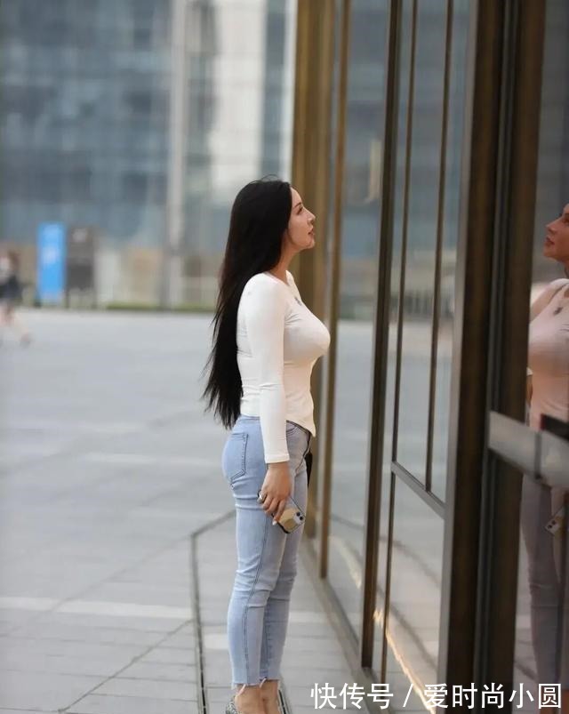 瑜伽裤 时尚靓丽的瑜伽裤装扮尽显个性独特,轻盈舒适又耐看,气质出众!