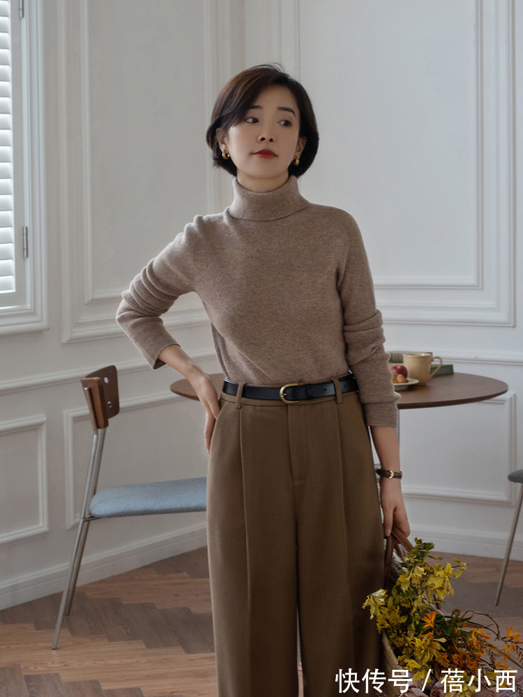 阔腿裤|今年流行“毛衣+裤子”,搭配小黑裤、牛仔裤、阔腿裤保暖又时髦