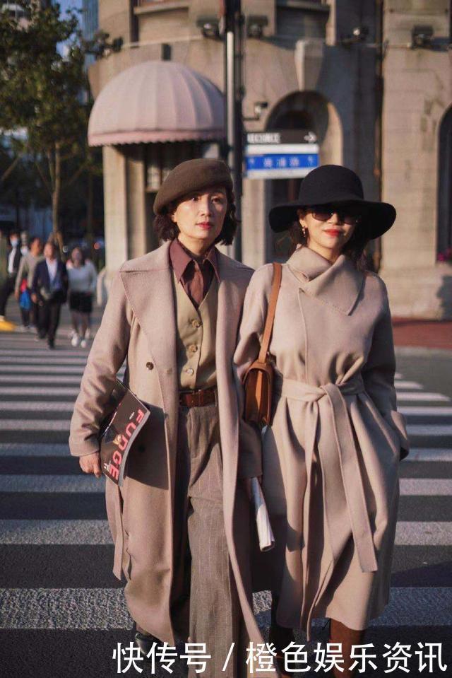 在冬季穿搭中,学会运用了这三种配色原则,相信你的衣品不会差