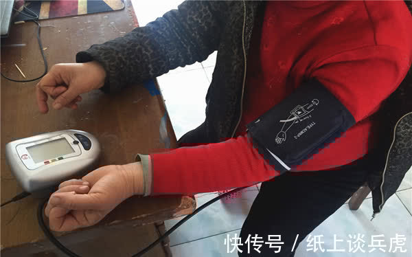 张大叔|55岁大叔血压150100mmHg,安全吗?高血压的关键年龄是几岁?