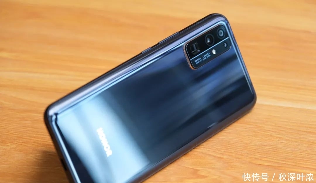 128GB版本|目前正在降价的四款华为,都是公认的高价低配,总有一款适合你