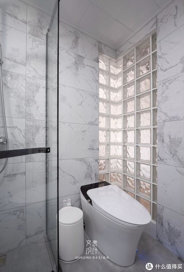 客厅|90后妹子的家火了，一人住98㎡精致又高级，网友：还缺男朋友吗？