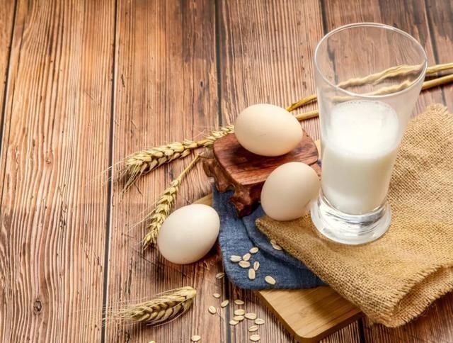 中医|中医不建议喝牛奶，是为何？若每天喝一杯牛奶，身体又会怎样？