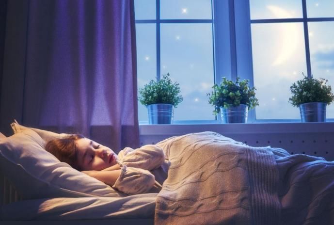 骨骼|孩子身高进入“猛长期”，会有3种不适，抓住机会多长几厘米