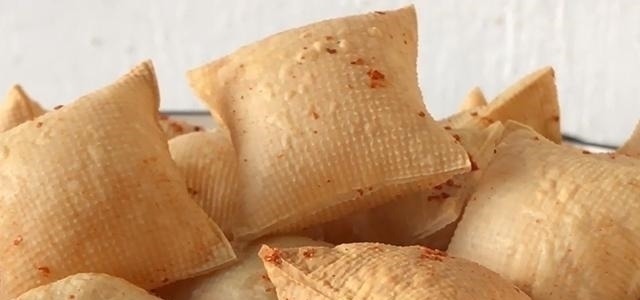 豆腐皮最好吃的新做法，盐水一泡，烤一烤，无油健康，个个鼓大泡