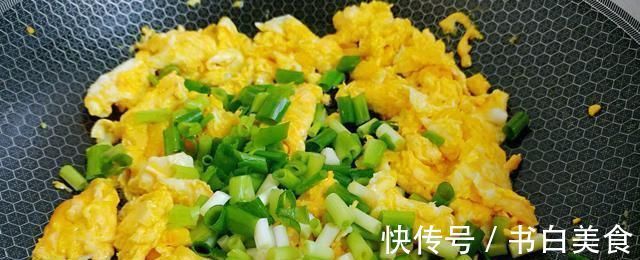 葱油酱面：简单的做法，也能有出众的味道