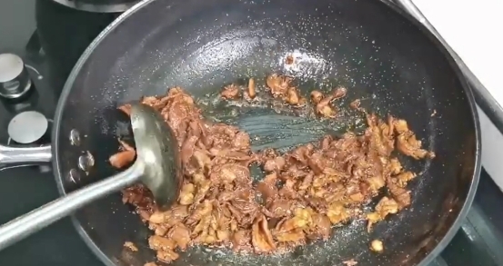 豆腐炒肉这样做，好吃不油又不腻，老公孩子都满意