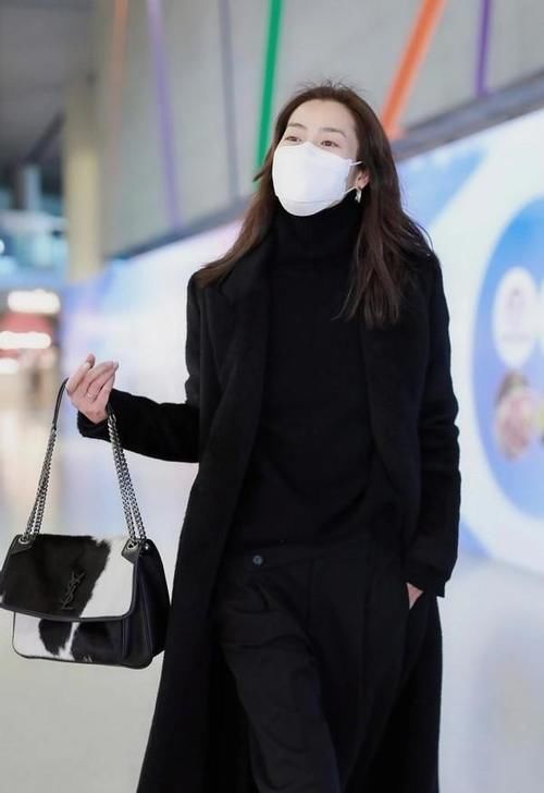 真正优雅的女人,出门包里会带有这5样东西,少一样都不“精致”