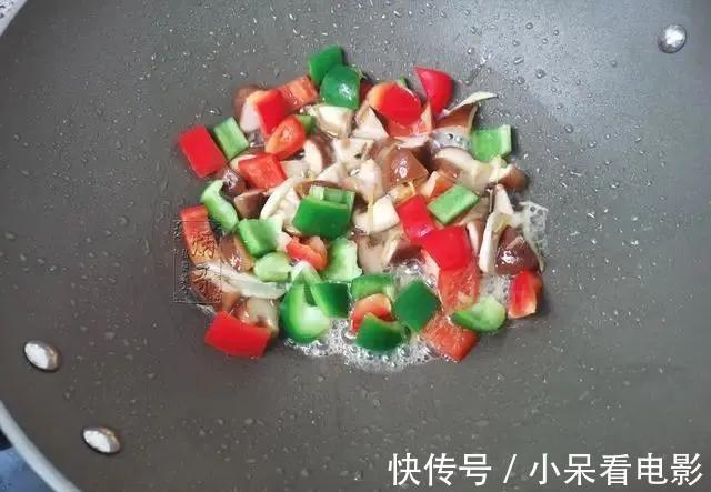 鸡丁|身边的天然“叶酸”,女人经常吃,子宫干净了,气色就好,真好看