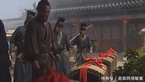 梁山好汉晁盖抢的十万贯生辰纲相当于现在多少钱? 说出来吓死人