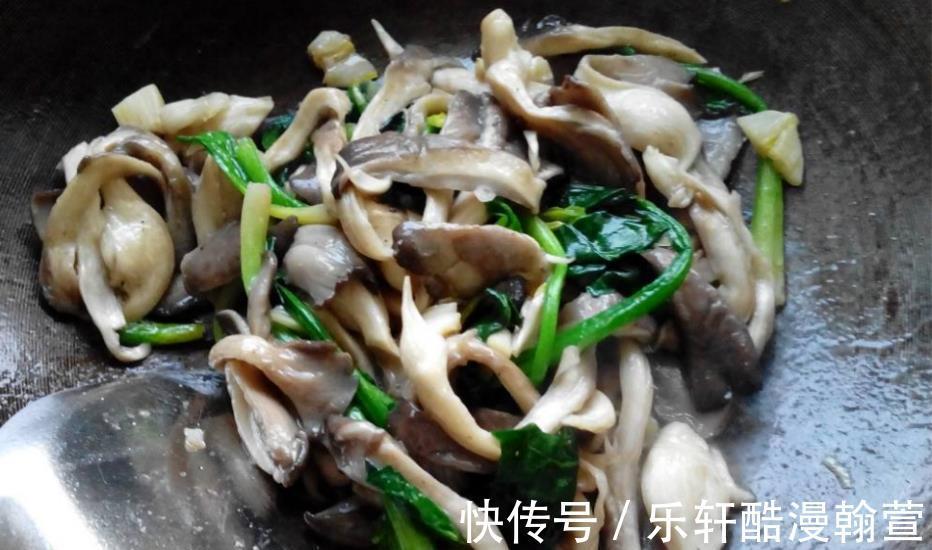 秋季后，少吃莲藕多吃它，8分钟上桌，解馋开胃，吃不够！