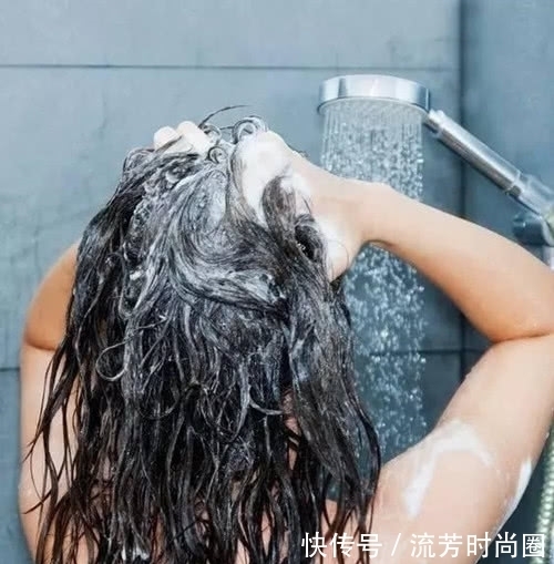 头发|洗发先抹洗头膏还是护发素?我一直搞错,难怪变成“快秃的枯草”