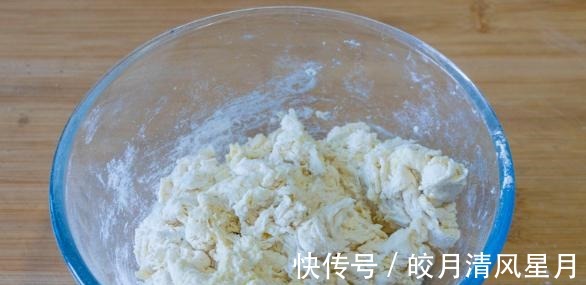 小苏打|居家自制健康小油条，早上起来吃一根，方便还美味，赶快学起来吧！