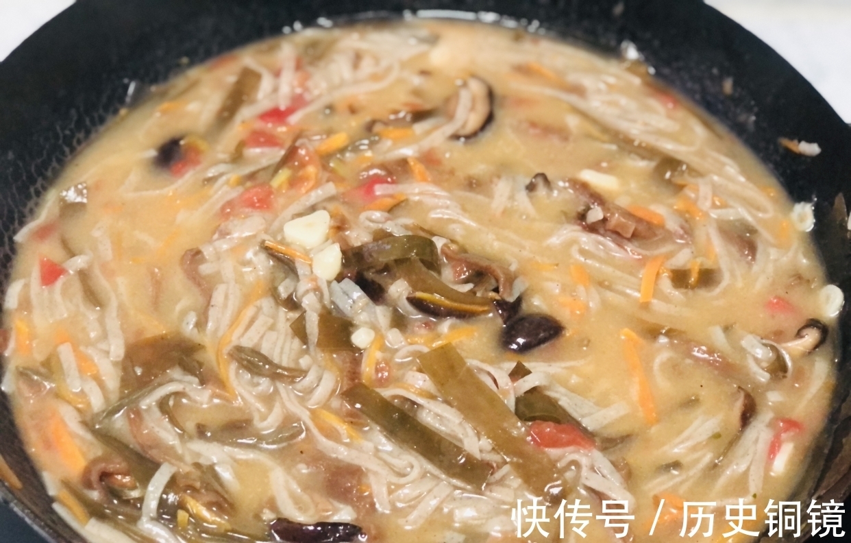 湯面|豫北農村常吃的一碗面，用料簡單實在，湯濃味美，比燴面好吃多了